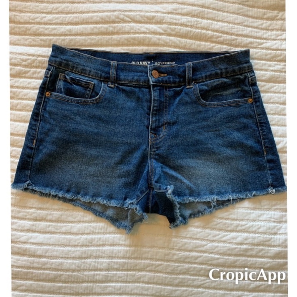 Midrise Old Navy Boyfriend Shorts - Size 8